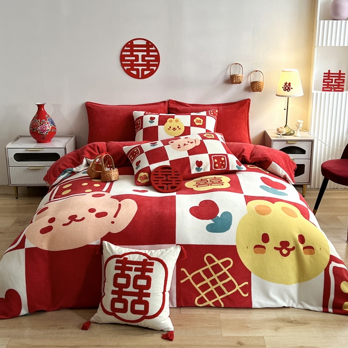 91家纺网 家纺一手货源 找家纺 一电 2025新款网红花婚庆牛奶绒四件套结婚喜被大红色新婚被罩婚嫁妆被套床单 喜多多