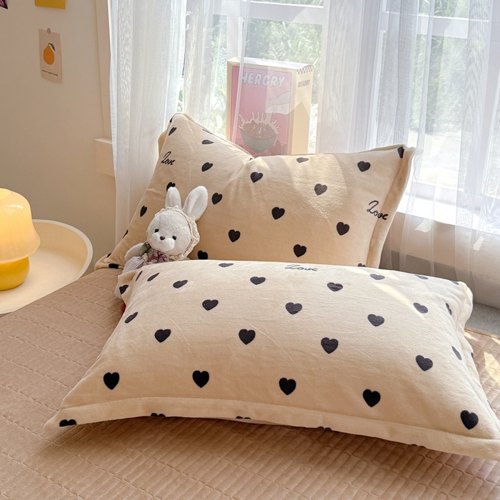 91家纺网 家纺一手货源 找家纺 （总）梵克保罗 2025秋冬新款印花牛奶绒床盖炕垫炕盖四件套-云裳