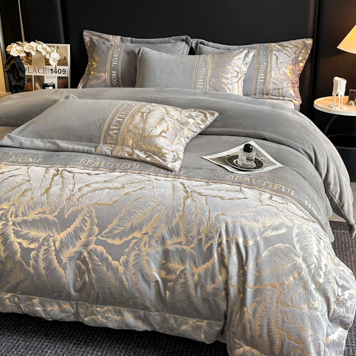 91家纺网 家纺一手货源 找家纺 （总）女子家纺 2025新款牛奶绒拼接刺绣四件套-普罗旺斯