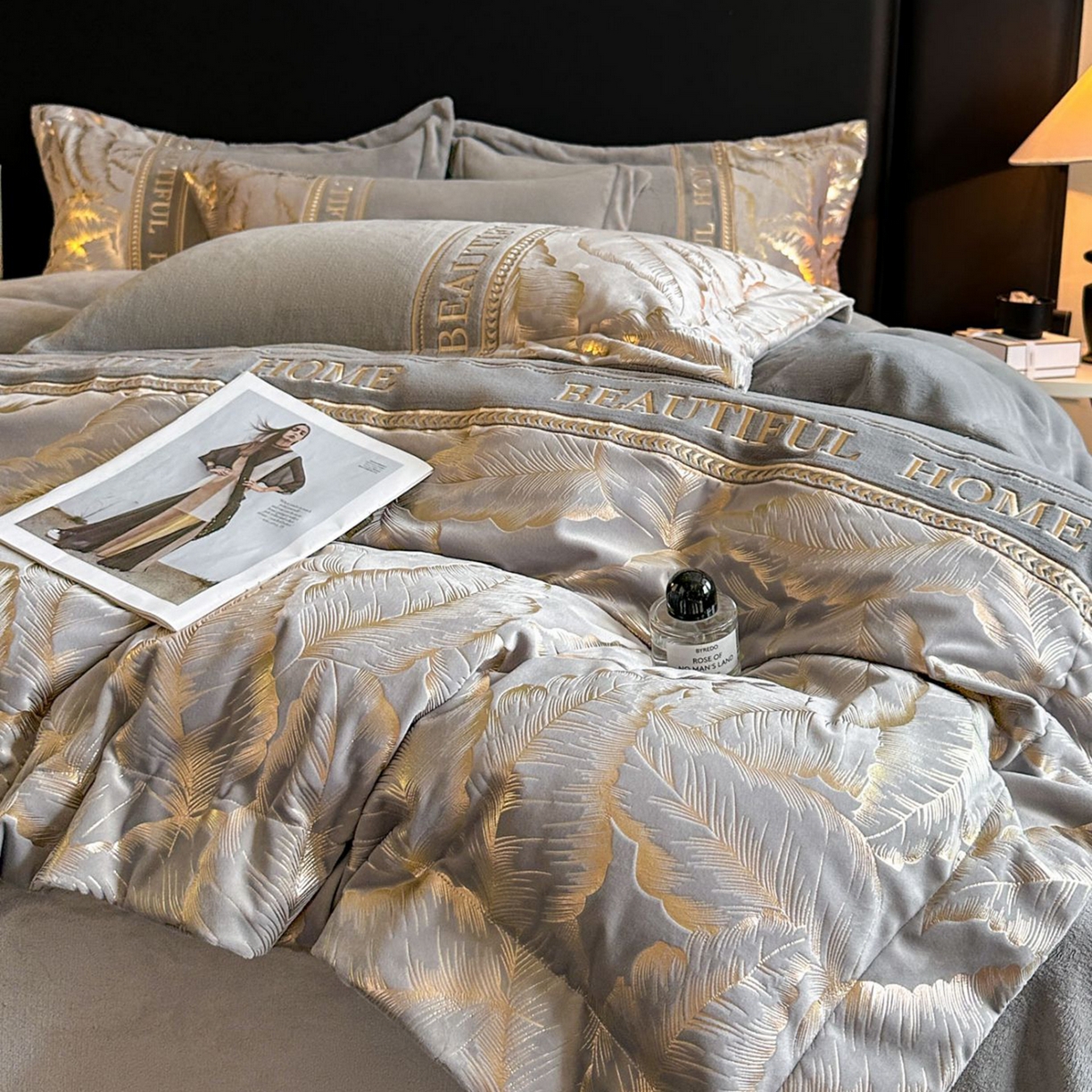 91家纺网 家纺一手货源 找家纺 （总）女子家纺 2025新款牛奶绒拼接刺绣四件套-普罗旺斯