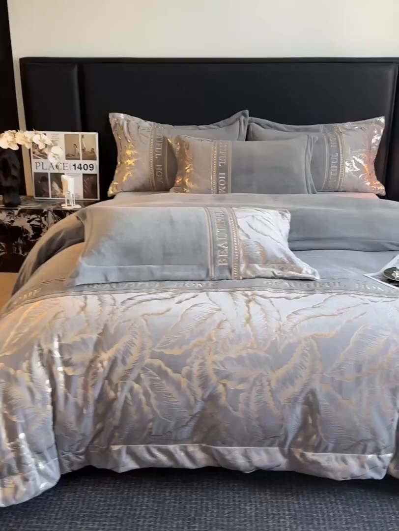 91家纺网 家纺一手货源 找家纺 （总）女子家纺 2025新款牛奶绒拼接刺绣四件套-普罗旺斯