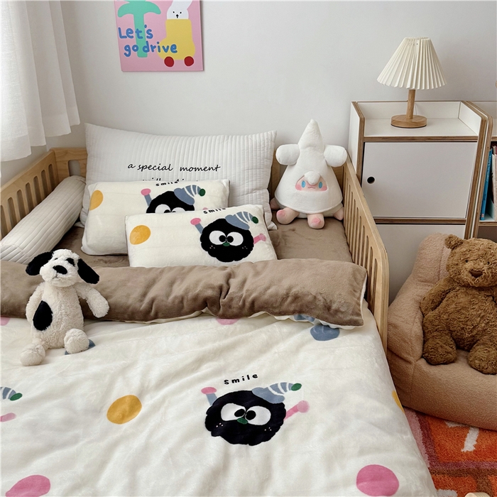 91家纺网 家纺一手货源 找家纺 萌宝家纺 2025新款牛奶绒儿童被套幼儿园冬被可拆洗 没烦恼