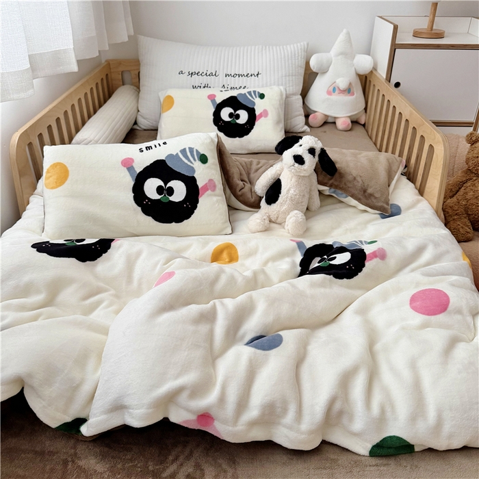 91家纺网 家纺一手货源 找家纺 萌宝家纺 2025新款牛奶绒儿童被套幼儿园冬被可拆洗 没烦恼