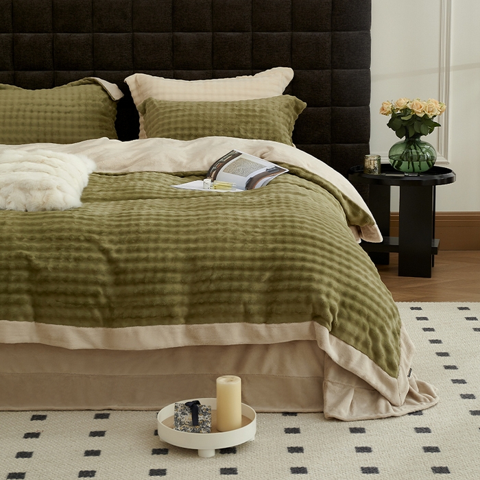 91家纺网 家纺一手货源 找家纺 新月家纺（锦威郎） 2025新款加厚皮草兔毛绒牛奶绒系列四件套9.2斤 托斯塞纳+玛雅绿