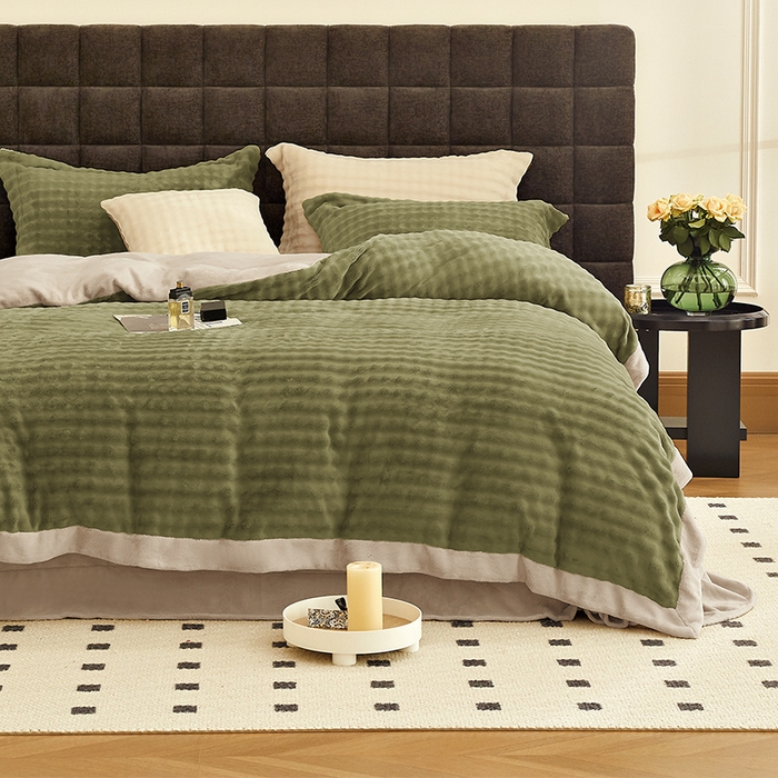 91家纺网 家纺一手货源 找家纺 新月家纺（锦威郎） 2025新款加厚皮草兔毛绒牛奶绒系列四件套9.2斤 托斯塞纳+玛雅绿