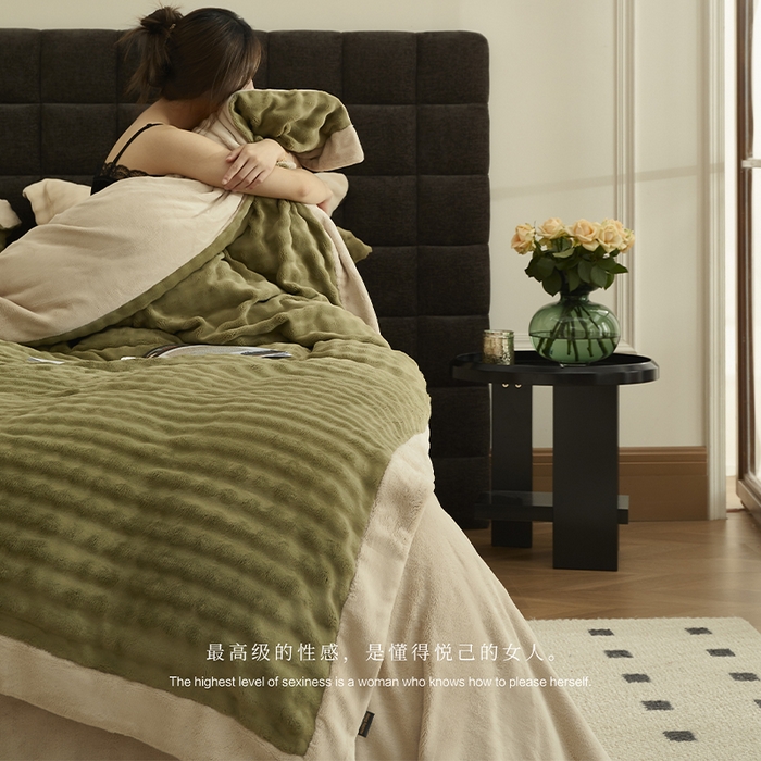 91家纺网 家纺一手货源 找家纺 新月家纺（锦威郎） 2025新款加厚皮草兔毛绒牛奶绒系列四件套9.2斤 托斯塞纳+玛雅绿