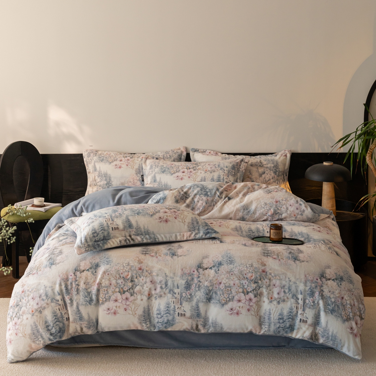 91家纺网 家纺一手货源 找家纺 （总）寐绸家纺 2025秋冬新款230g牛奶绒数码印花四件套