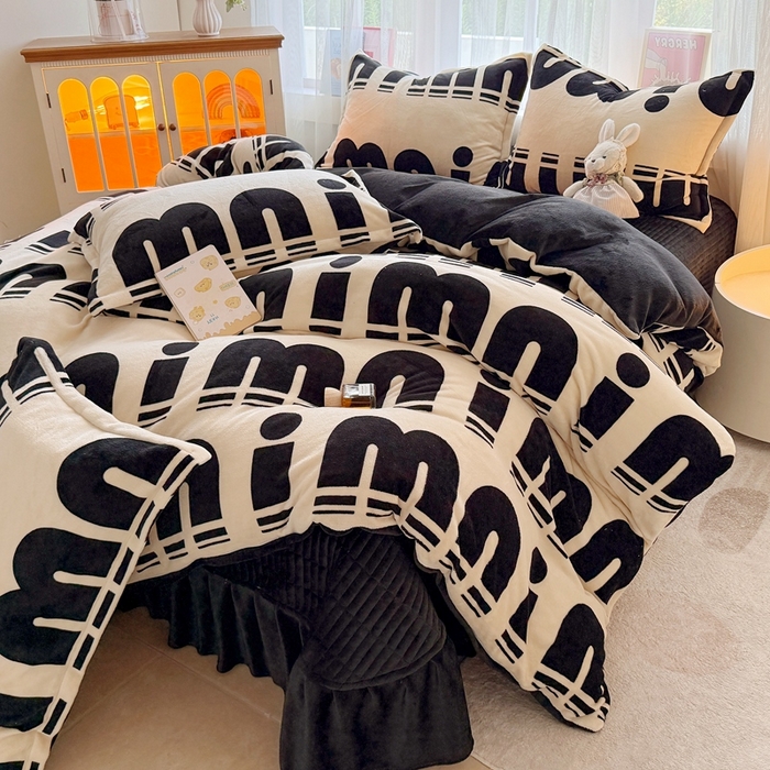 91家纺网 家纺一手货源 找家纺 （总）梵克保罗 2025秋冬新款印花牛奶绒床盖炕垫炕盖四件套-云裳