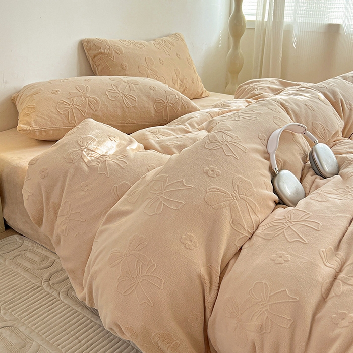 耀悦家纺 2025新款INS博主风蝴蝶伴侣立体A类全消光雕花牛奶绒四件套 蝴蝶结伴侣-复古咖