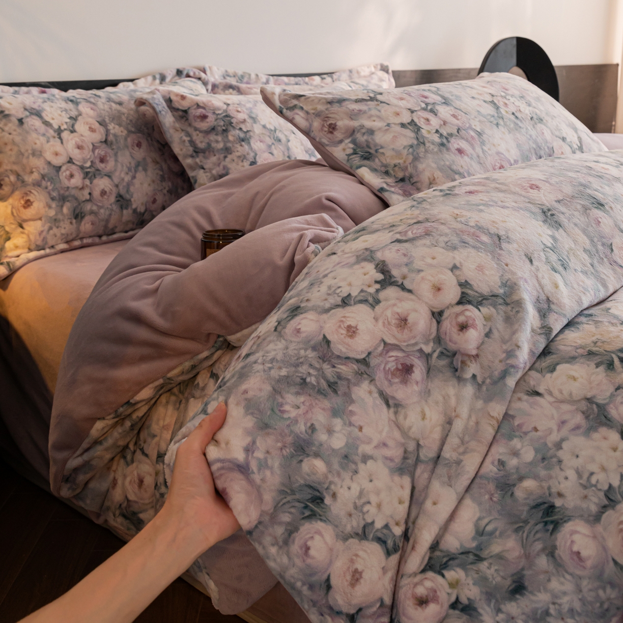 91家纺网 家纺一手货源 找家纺 寐绸家纺 2025秋冬新款230g牛奶绒数码印花四件套 数码四件套-花海