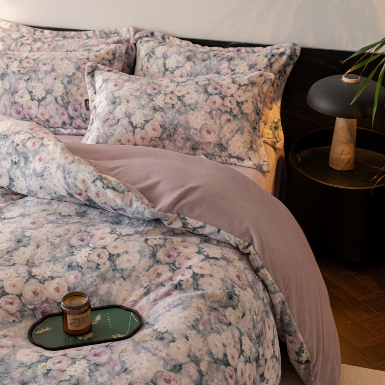 91家纺网 家纺一手货源 找家纺 寐绸家纺 2025秋冬新款230g牛奶绒数码印花四件套 数码四件套-花海