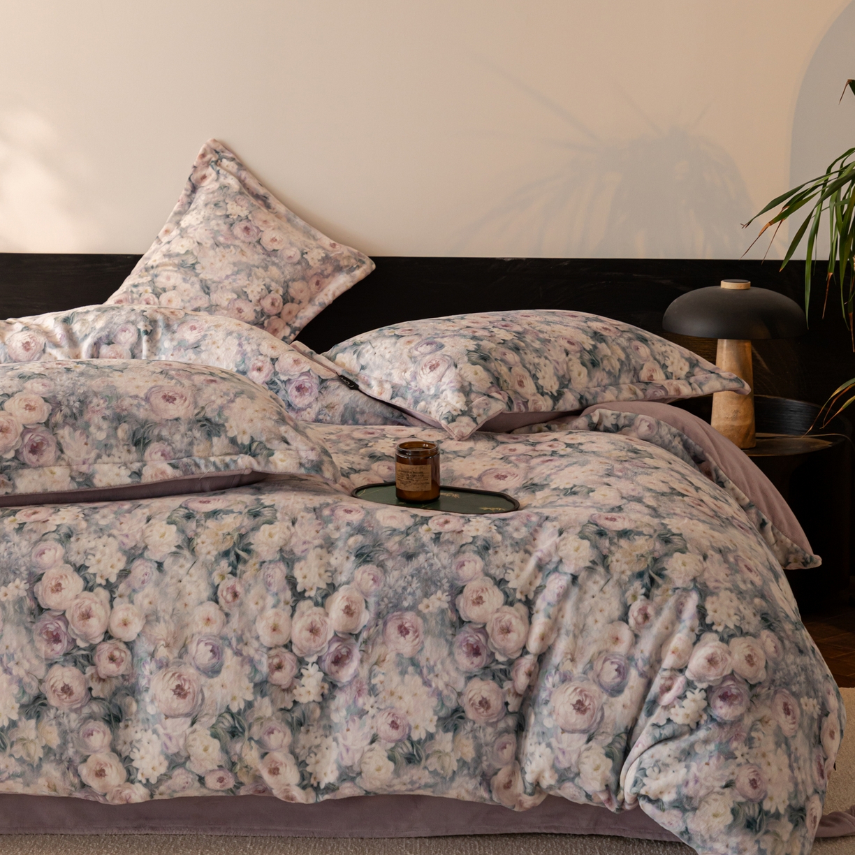 91家纺网 家纺一手货源 找家纺 寐绸家纺 2025秋冬新款230g牛奶绒数码印花四件套 数码四件套-花海