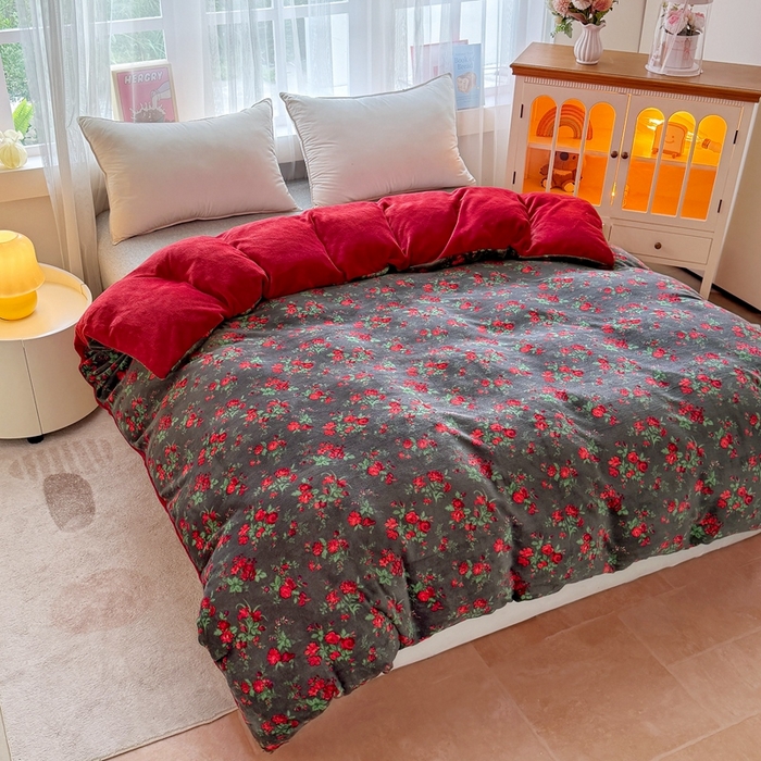 91家纺网 家纺一手货源 找家纺 梵克保罗 2025秋冬新款印花牛奶绒床盖炕垫炕盖四件套-云裳 云裳-花仙子