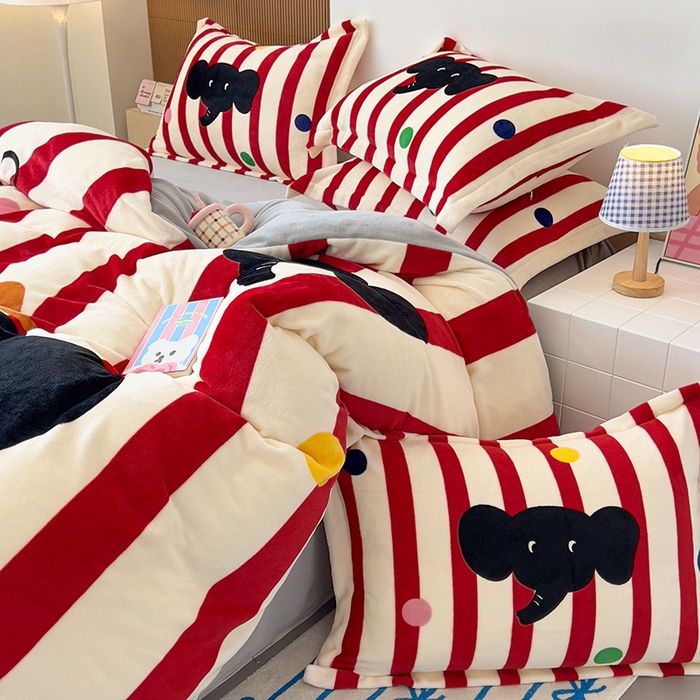 91家纺网 家纺一手货源 找家纺 福来临家纺 2025牛奶绒大版卡通四件套 波点象