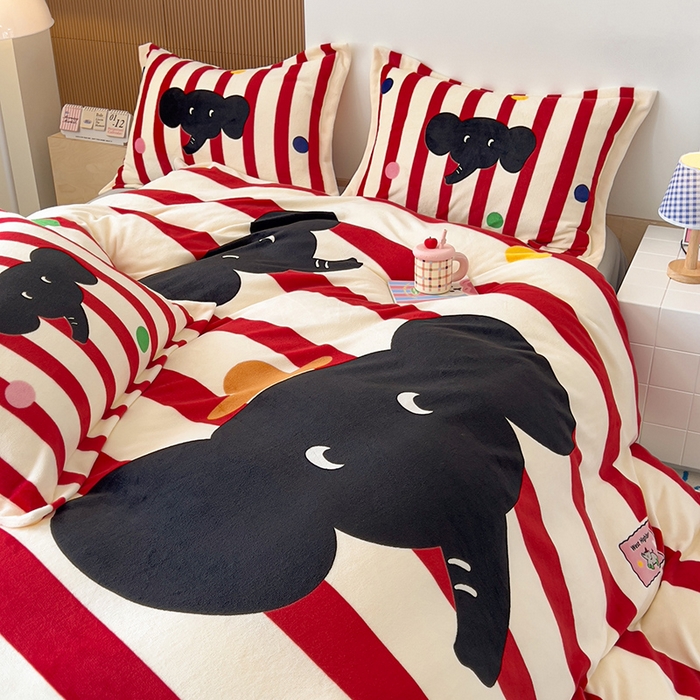 91家纺网 家纺一手货源 找家纺 福来临家纺 2025牛奶绒大版卡通四件套 波点象