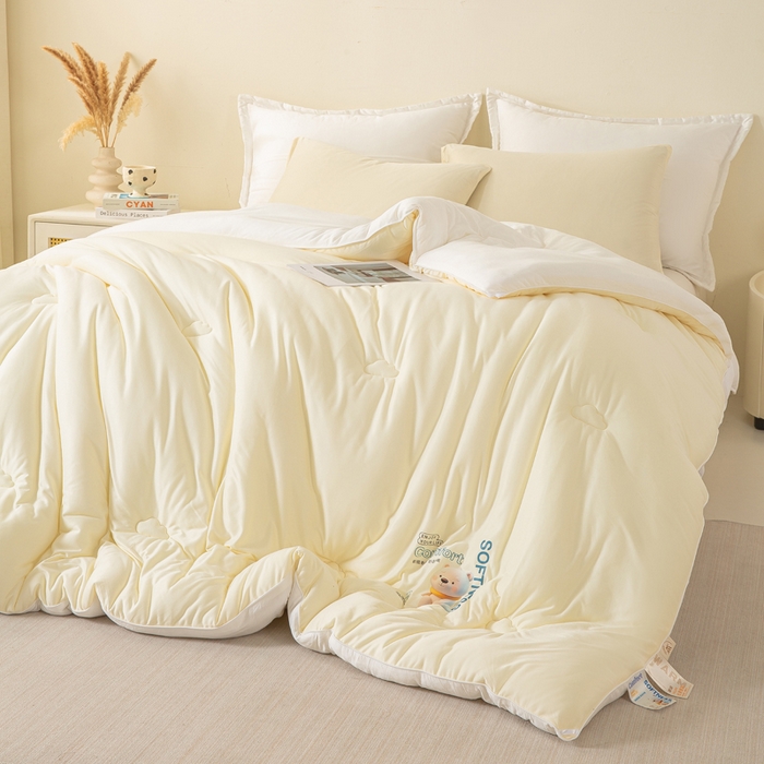 91家纺网 家纺一手货源 找家纺 天瑜家纺 2025新款纯色牛奶丝针织冬被被子被芯 米黄色