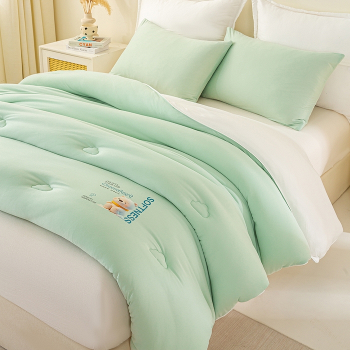 91家纺网 家纺一手货源 找家纺 天瑜家纺 2025新款纯色牛奶丝针织冬被被子被芯 浅绿色