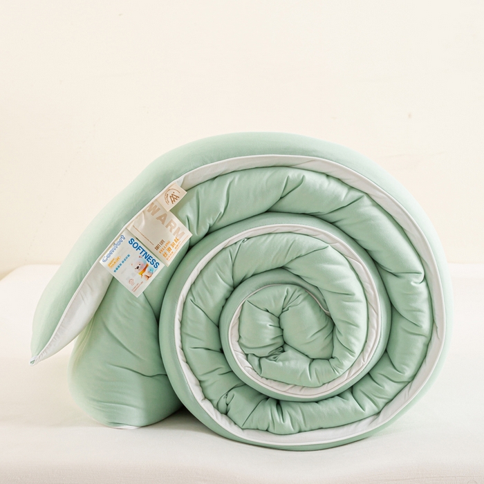 91家纺网 家纺一手货源 找家纺 天瑜家纺 2025新款纯色牛奶丝针织冬被被子被芯 浅绿色