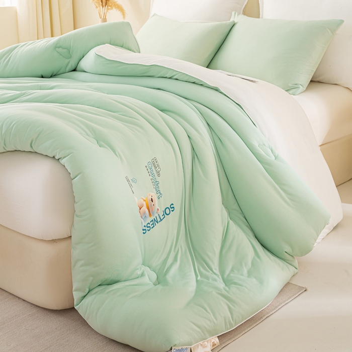 91家纺网 家纺一手货源 找家纺 天瑜家纺 2025新款纯色牛奶丝针织冬被被子被芯 浅绿色