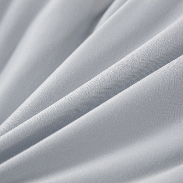 91家纺网 家纺一手货源 找家纺 天瑜家纺 2025新款纯色牛奶丝针织冬被被子被芯 浅灰色