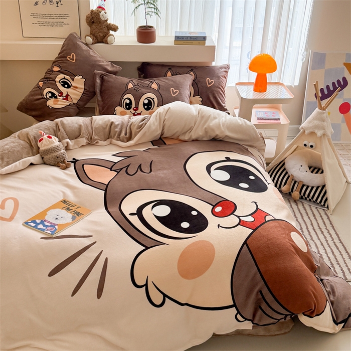 91家纺网 家纺一手货源 找家纺 福来临家纺 2025牛奶绒大版卡通四件套 可爱松鼠