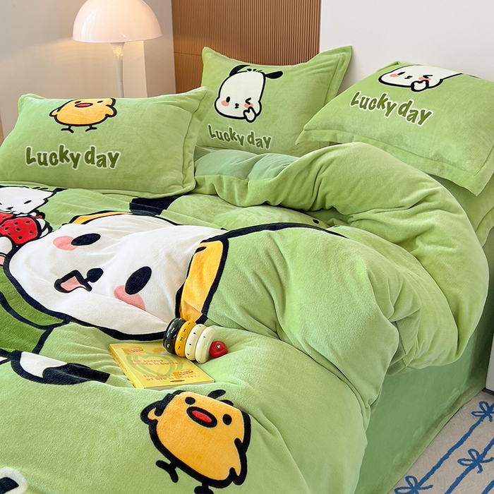 91家纺网 家纺一手货源 找家纺 福来临家纺 2025牛奶绒大版卡通四件套 奶狗pipi