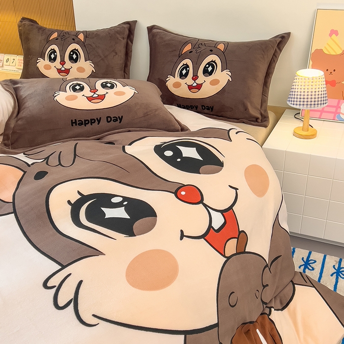 91家纺网 家纺一手货源 找家纺 福来临家纺 2025牛奶绒大版卡通四件套 松鼠宝贝