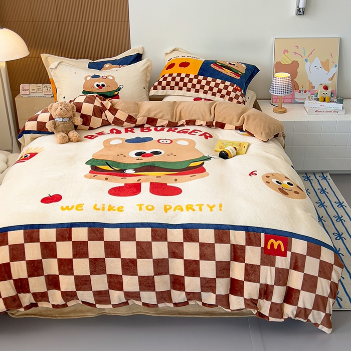 91家纺网 家纺一手货源 找家纺 福来临家纺 2025牛奶绒大版卡通四件套 玩趣汉堡