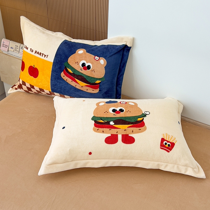 91家纺网 家纺一手货源 找家纺 福来临家纺 2025牛奶绒大版卡通四件套 玩趣汉堡