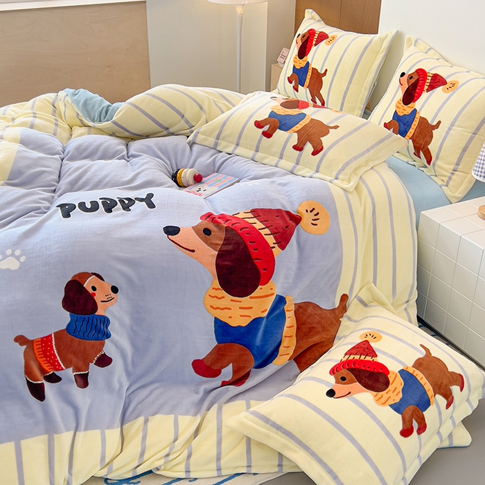 91家纺网 家纺一手货源 找家纺 福来临家纺 2025牛奶绒大版卡通四件套 汪可爱