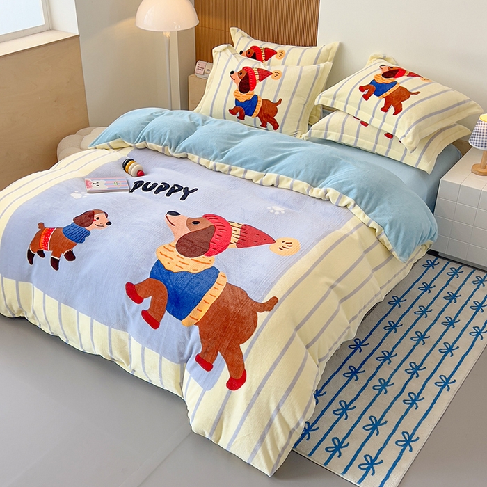 91家纺网 家纺一手货源 找家纺 福来临家纺 2025牛奶绒大版卡通四件套 汪可爱