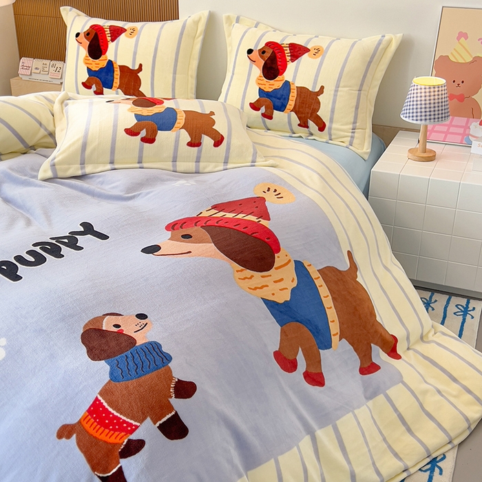 91家纺网 家纺一手货源 找家纺 福来临家纺 2025牛奶绒大版卡通四件套 汪可爱