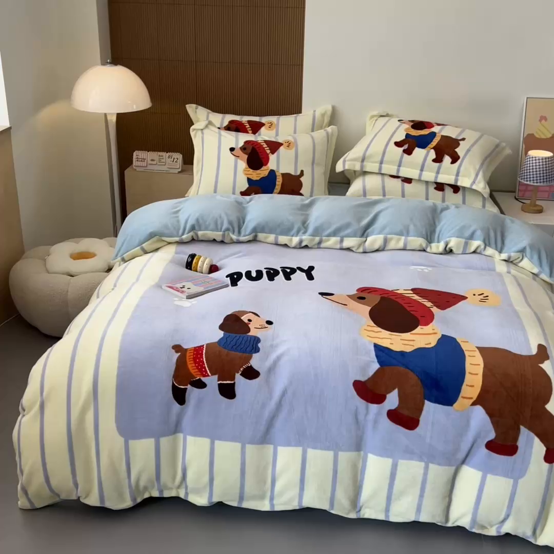 91家纺网 家纺一手货源 找家纺 福来临家纺 2025牛奶绒大版卡通四件套 汪可爱