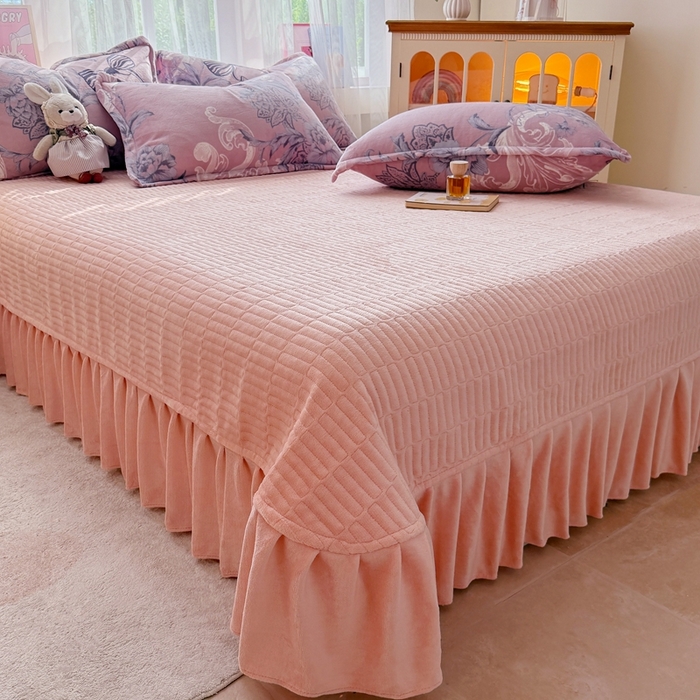 91家纺网 家纺一手货源 找家纺 梵克保罗 2025秋冬新款印花牛奶绒床盖炕垫炕盖四件套-云裳 云裳-理性主义