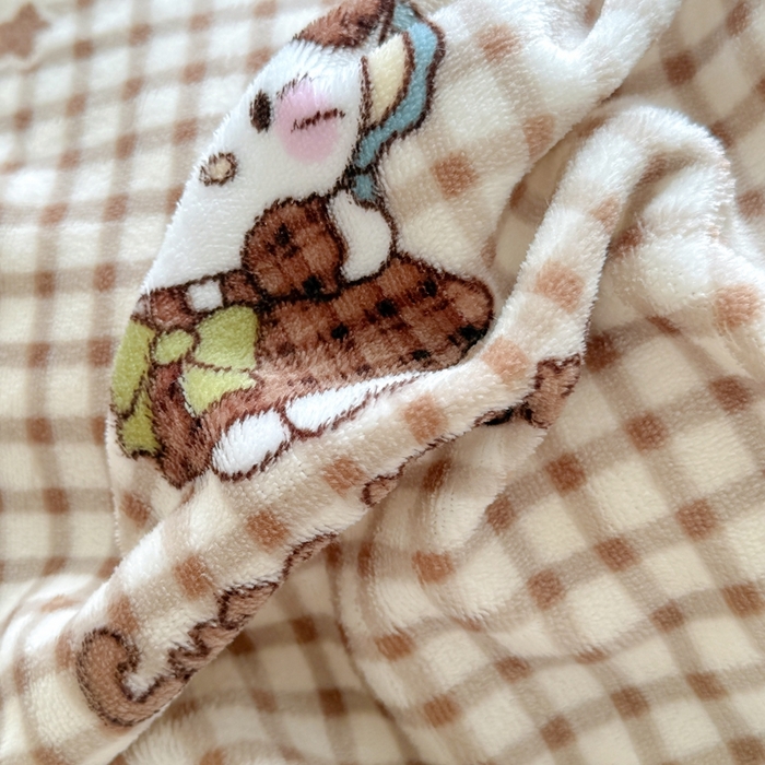 91家纺网 家纺一手货源 找家纺 梵克保罗 2025秋冬新款印花牛奶绒床盖炕垫炕盖四件套-云裳 云裳-猫咪宝贝