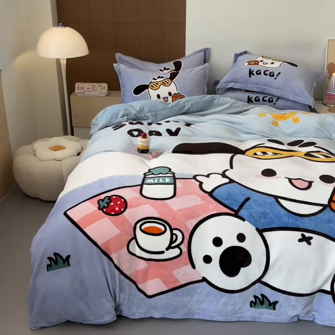 91家纺网 家纺一手货源 找家纺 福来临家纺 2025牛奶绒大版卡通四件套 嘟嘟狗