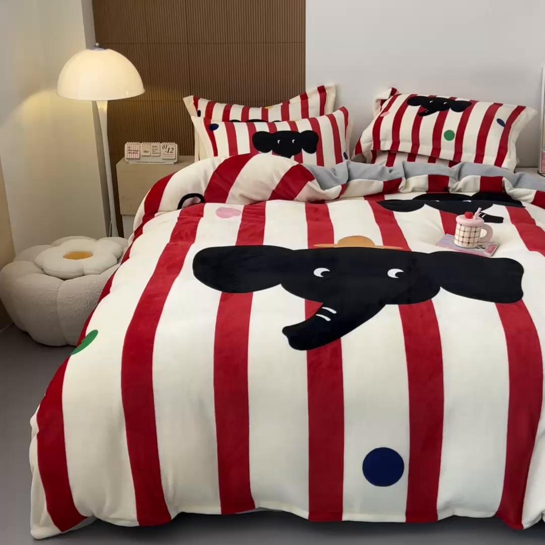 91家纺网 家纺一手货源 找家纺 福来临家纺 2025牛奶绒大版卡通四件套 波点象