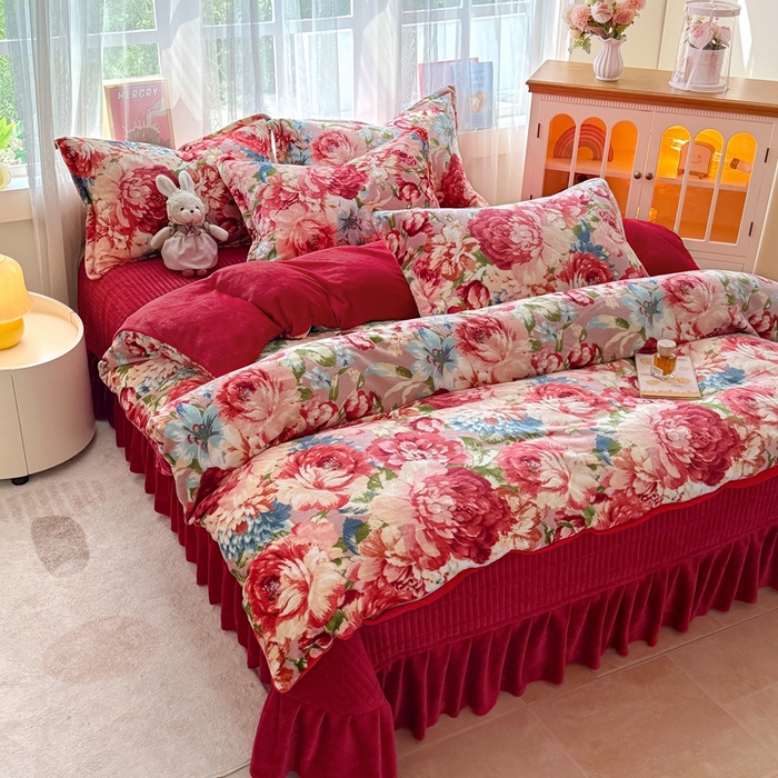 91家纺网 家纺一手货源 找家纺 梵克保罗 2025秋冬新款印花牛奶绒床盖炕垫炕盖四件套-云裳 云裳-牡丹倾城红