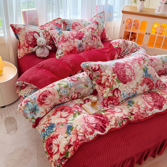 91家纺网 家纺一手货源 找家纺 梵克保罗 2025秋冬新款印花牛奶绒床盖炕垫炕盖四件套-云裳 云裳-牡丹倾城红
