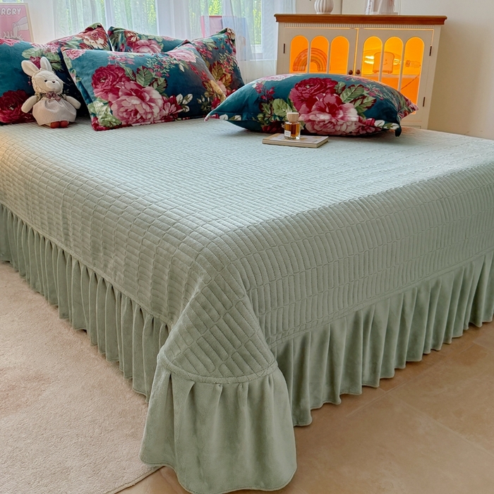 91家纺网 家纺一手货源 找家纺 梵克保罗 2025秋冬新款印花牛奶绒床盖炕垫炕盖四件套-云裳 云裳-牡丹倾城蓝