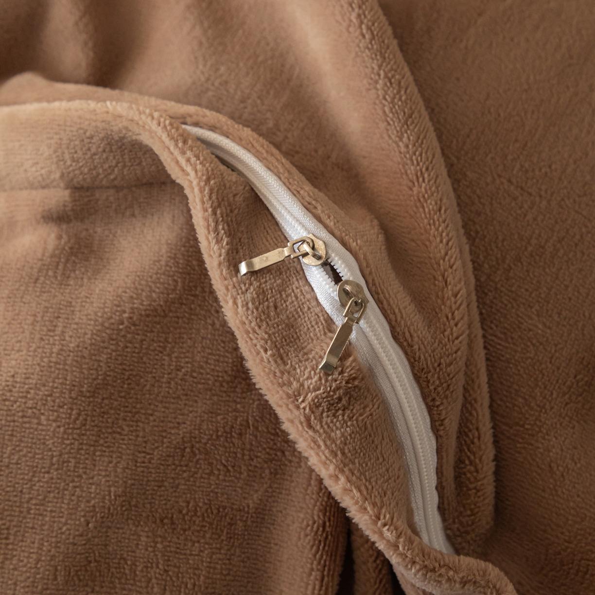 91家纺网 家纺一手货源 找家纺 寐绸家纺 2025秋冬新款230g牛奶绒数码印花四件套 数码四件套-旧梦