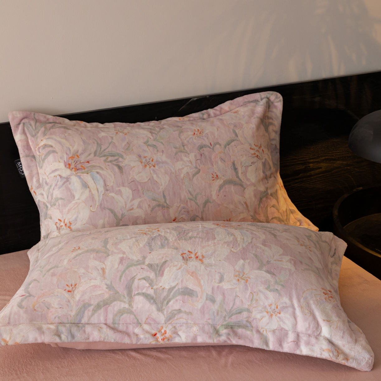 91家纺网 家纺一手货源 找家纺 寐绸家纺 2025秋冬新款230g牛奶绒数码印花四件套 数码四件套-梦百合