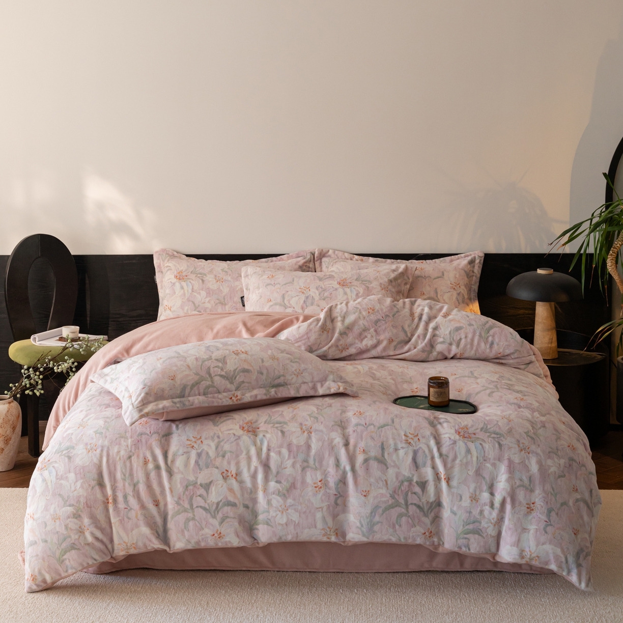 91家纺网 家纺一手货源 找家纺 寐绸家纺 2025秋冬新款230g牛奶绒数码印花四件套 数码四件套-梦百合