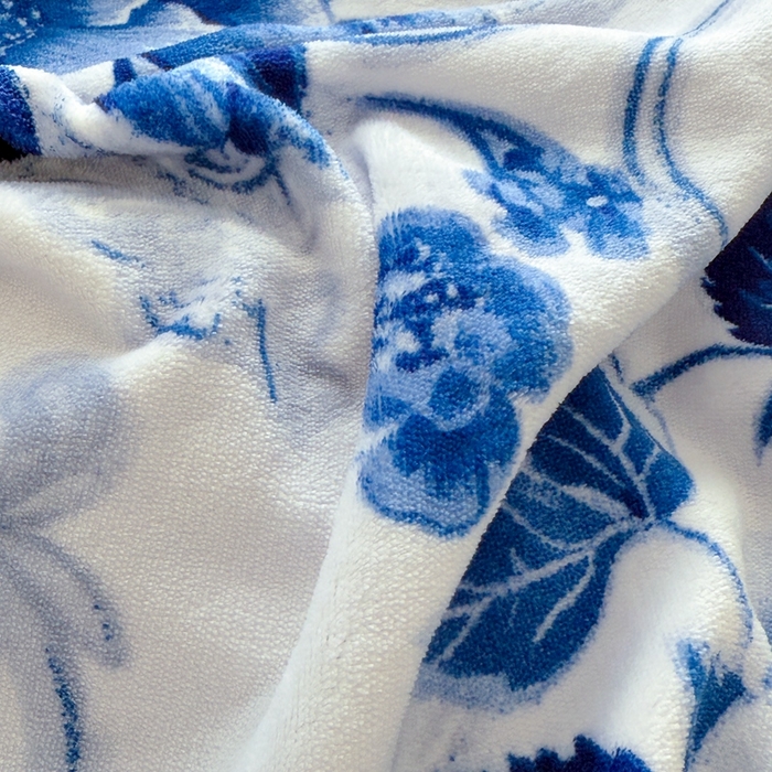 91家纺网 家纺一手货源 找家纺 梵克保罗 2025秋冬新款印花牛奶绒床盖炕垫炕盖四件套-云裳 云裳-青瓷玫瑰