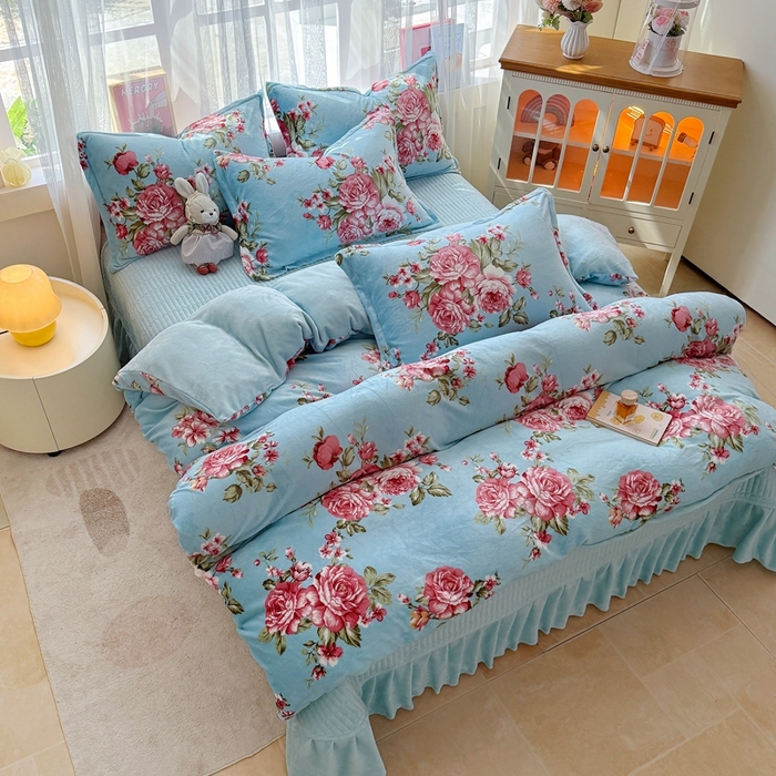 91家纺网 家纺一手货源 找家纺 梵克保罗 2025秋冬新款印花牛奶绒床盖炕垫炕盖四件套-云裳 云裳-清风约定