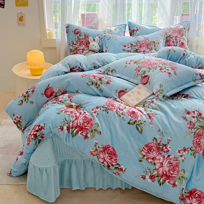 91家纺网 家纺一手货源 找家纺 梵克保罗 2025秋冬新款印花牛奶绒床盖炕垫炕盖四件套-云裳 云裳-清风约定