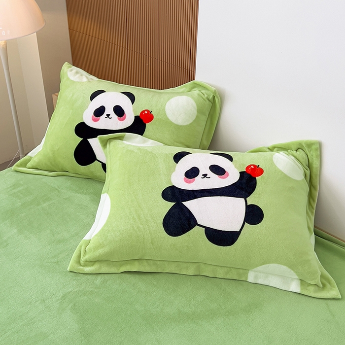 91家纺网 家纺一手货源 找家纺 福来临家纺 2025牛奶绒大版卡通四件套 熊猫乐园