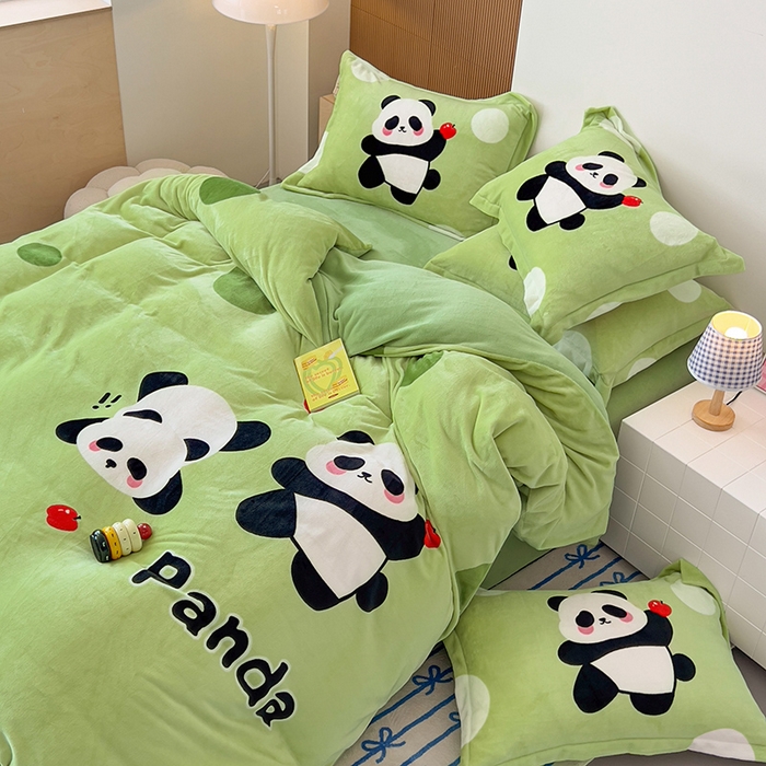 91家纺网 家纺一手货源 找家纺 福来临家纺 2025牛奶绒大版卡通四件套 熊猫乐园