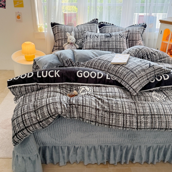 91家纺网 家纺一手货源 找家纺 梵克保罗 2025秋冬新款印花牛奶绒床盖炕垫炕盖四件套-云裳 云裳-香风玫瑰