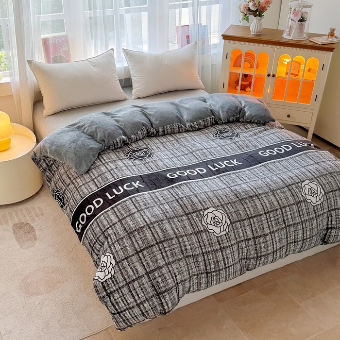 91家纺网 家纺一手货源 找家纺 梵克保罗 2025秋冬新款印花牛奶绒床盖炕垫炕盖四件套-云裳 云裳-香风玫瑰